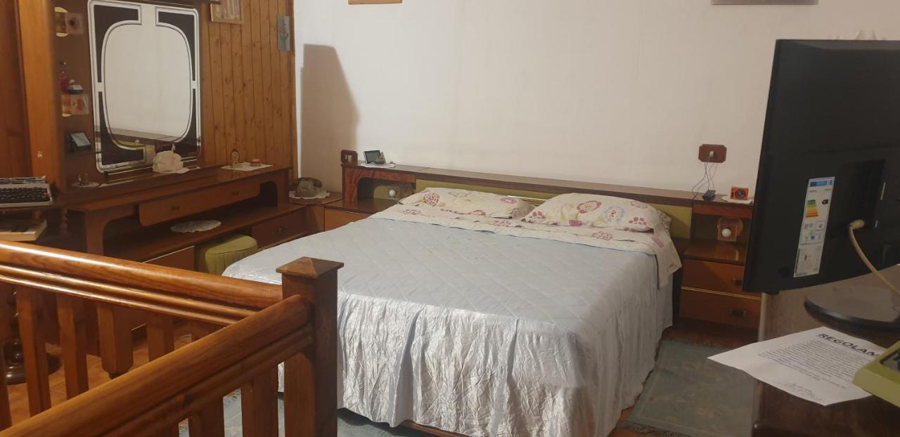 Casa Vacanze Mingos Lodio Di La Carpineta 外观 照片