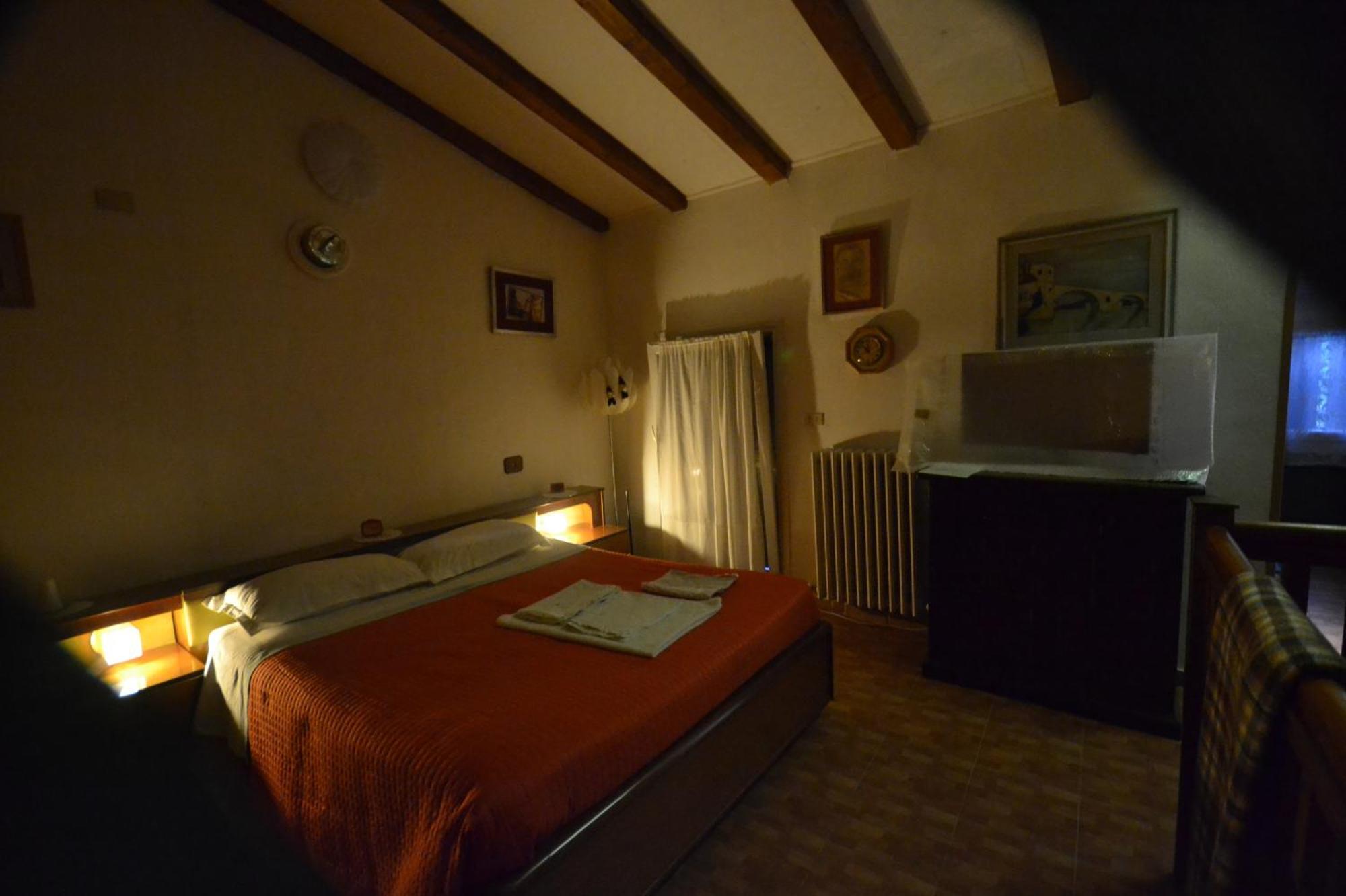Casa Vacanze Mingos Lodio Di La Carpineta 外观 照片